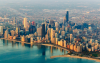 More people are moving to Chicago and staying, report finds
