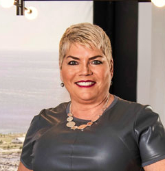 Evelyn Fred