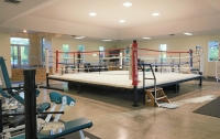 Real Estrange: Return to your corner