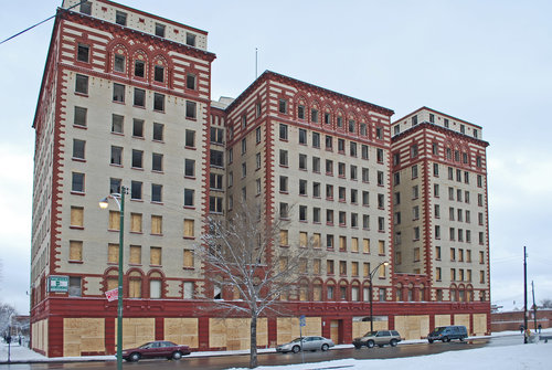 This Week in Chicago Real Estate: hotel conversions and the Clybourn Corridor