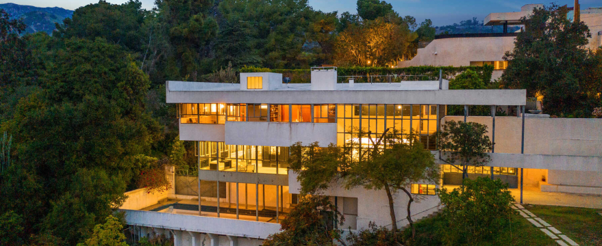 Modernist icon seeks price