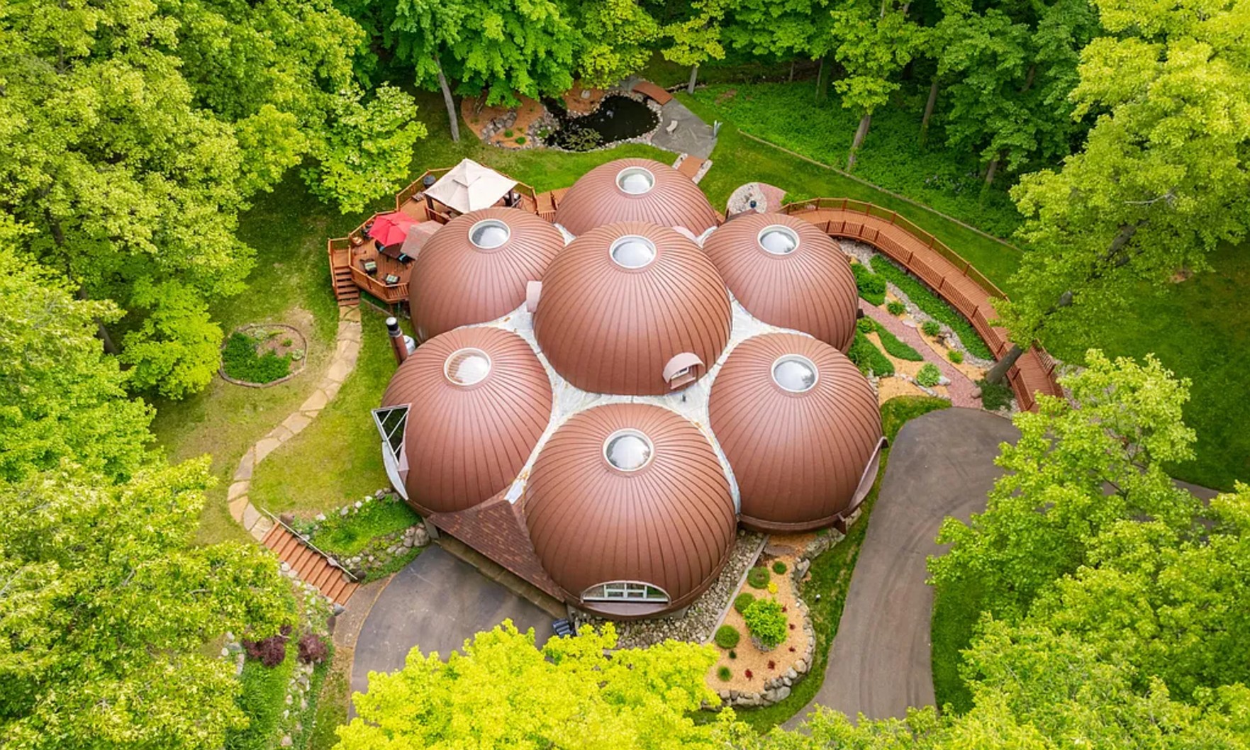 The $1.9 million onion-shaped dome home - Chicago Agent Magazine